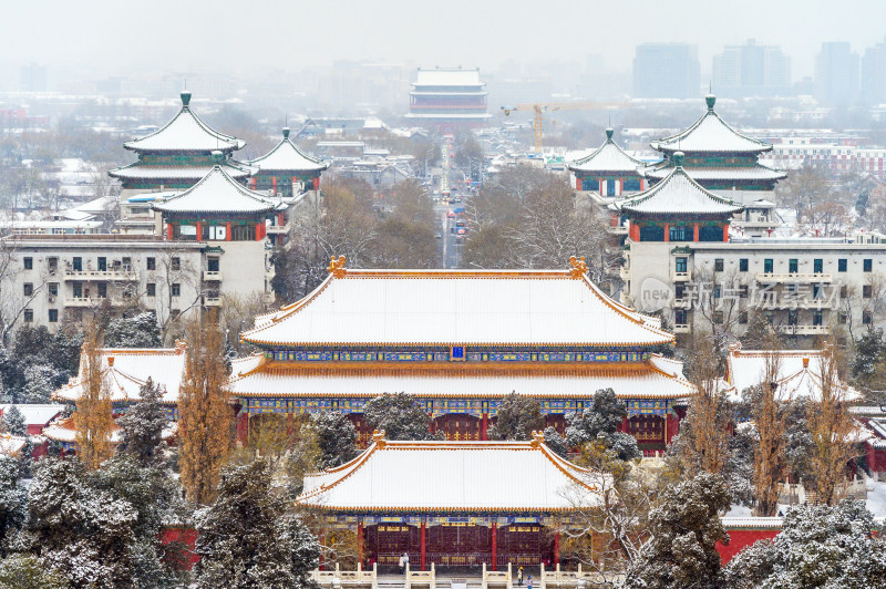 北京景山公园雪中古建筑风光