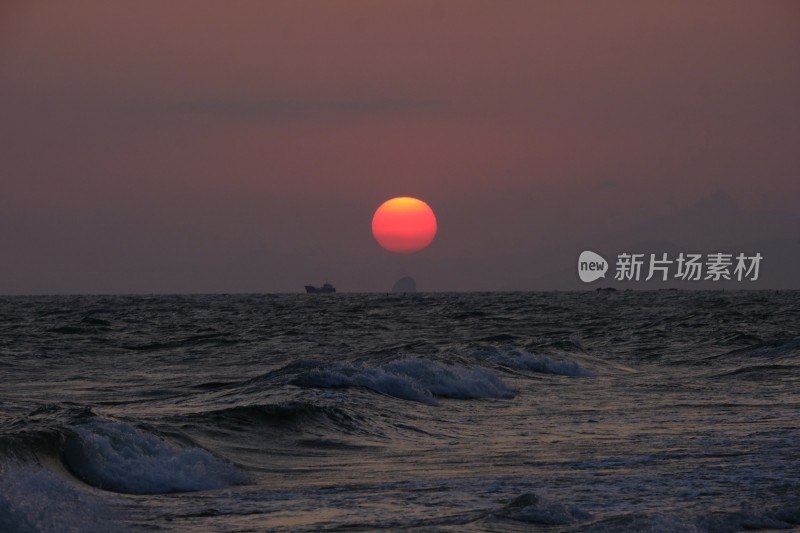 海上日落景象