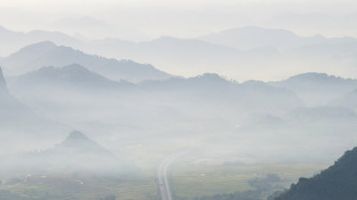 广西桂林山水水墨中国风