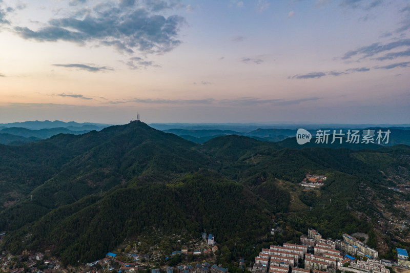 城市夜幕降临晚霞夕阳航拍