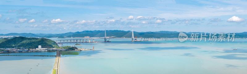 浙江宁波象山港大桥全景蓝天大海风光