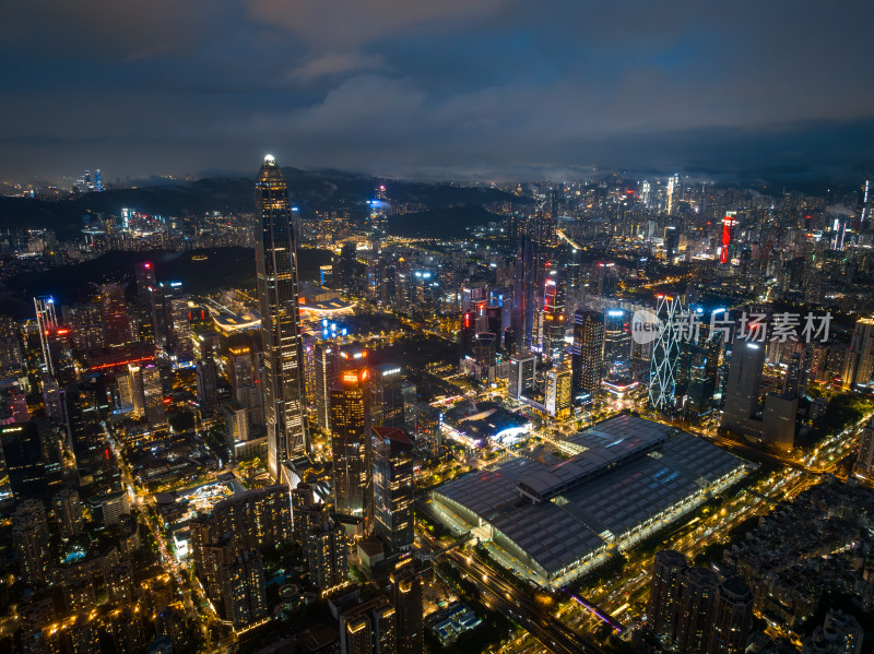 深圳福田CBD大湾区平安大厦夜景蓝调航拍