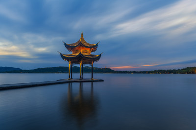 杭州西湖集贤亭火烧云晚霞夜景