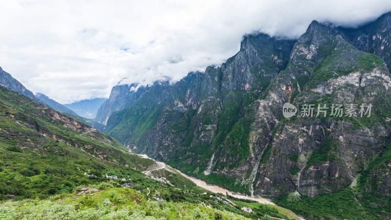 丽江虎跳峡高路徒步线