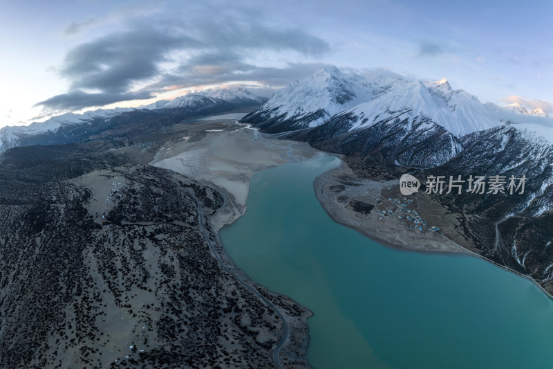 西藏昌都然乌湖来古雪山冰湖高空航拍