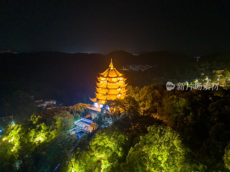 四川德阳钟鼓楼夜景航拍图