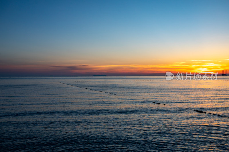 山东烟台蓬莱阁八仙过海景区海上日出景观