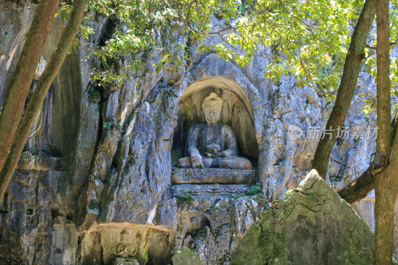 杭州灵隐寺飞来峰景区石刻造像