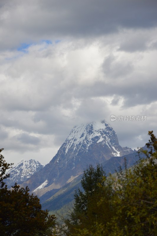 西藏巴松措景区风景