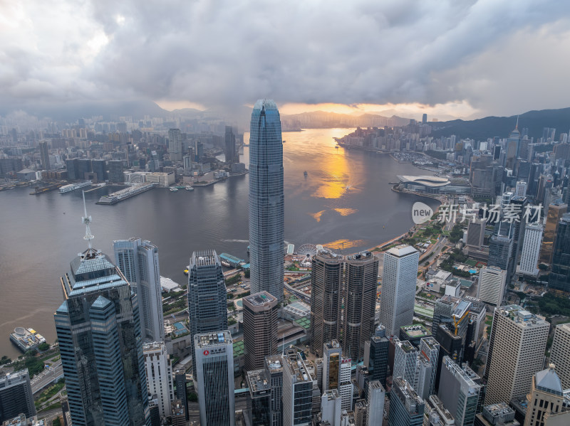 香港维多利亚港CBD中环夜景日出高空航拍