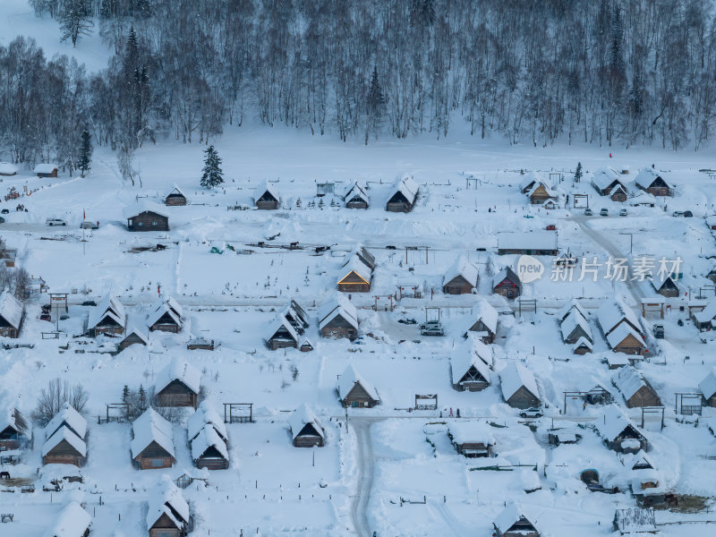 新疆北疆阿勒泰禾木冬季雪景童话世界航拍