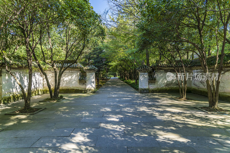 柯岩风景区天工大佛景点