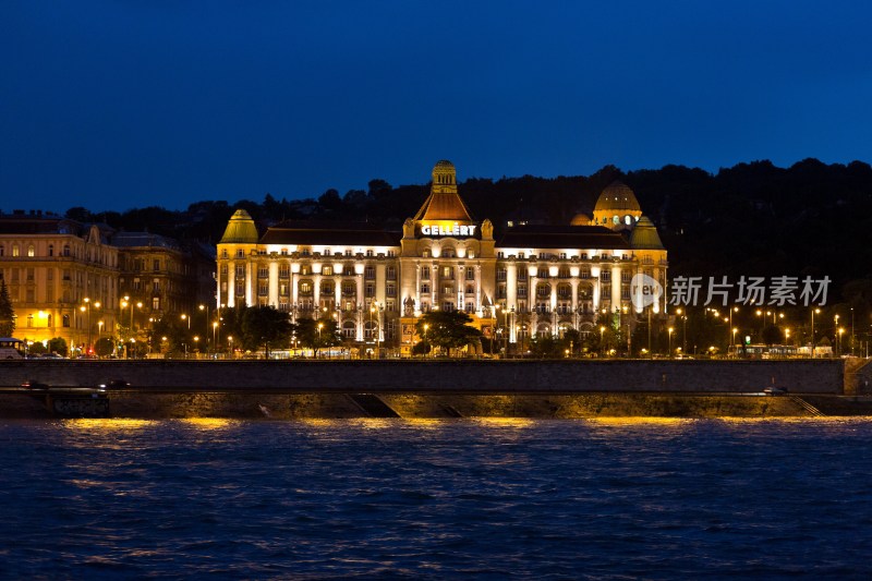 布达佩斯皇家宫殿夜景