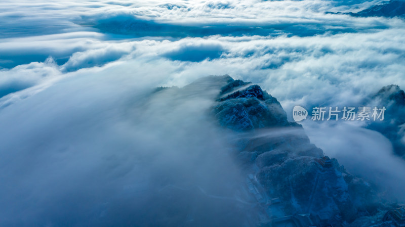 山脉大雪云海航拍辽阔高远壮观背景自然风景