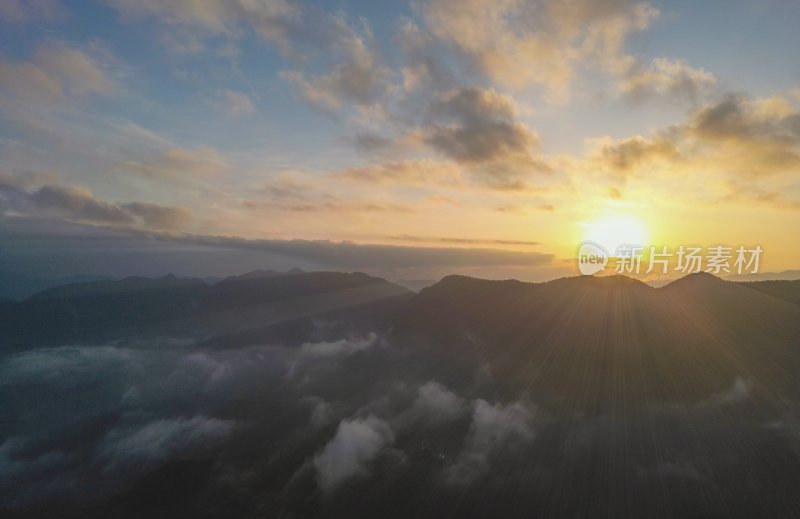 重庆酉阳：晨曦