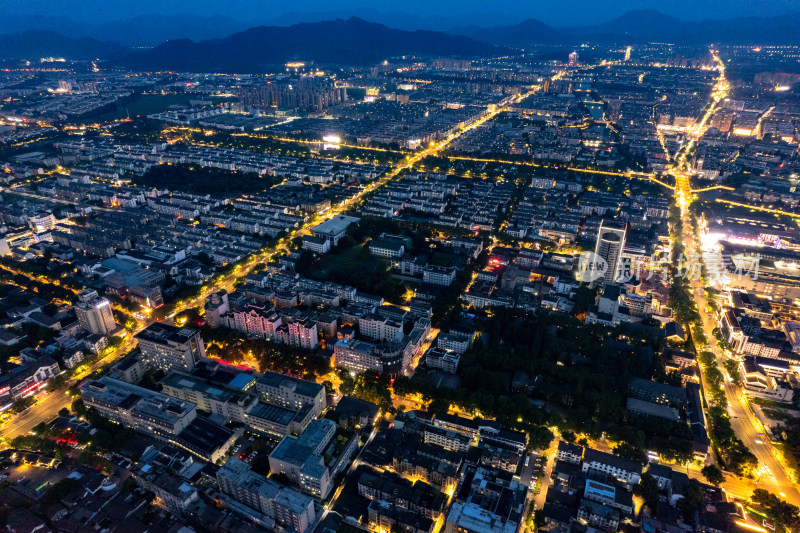 绍兴城市夜景航拍图