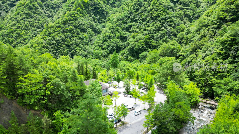 航拍湖北神农架官门山景区