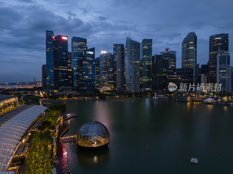 新加坡滨海湾金沙海滨奥林匹克蓝调夜景航拍