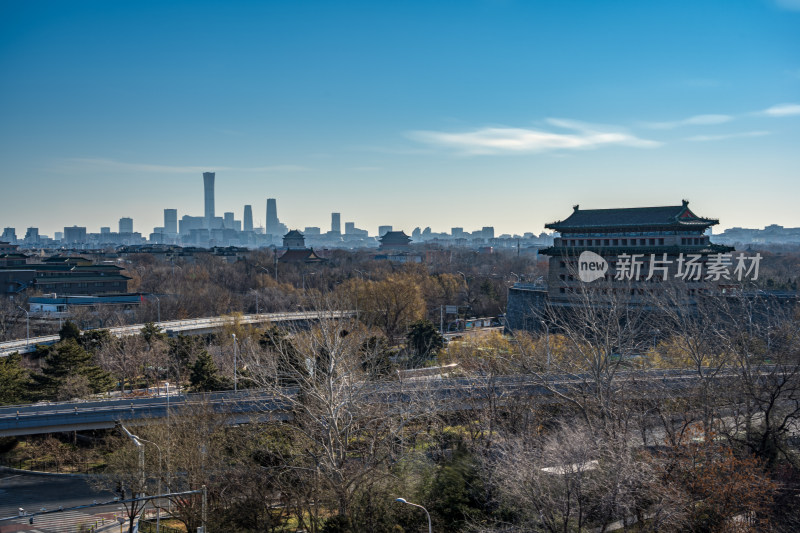 北京德胜门古今建筑辉映的独特景致