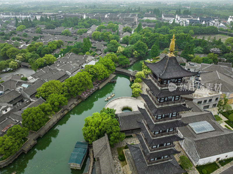 航拍江南水乡古镇乌镇全景