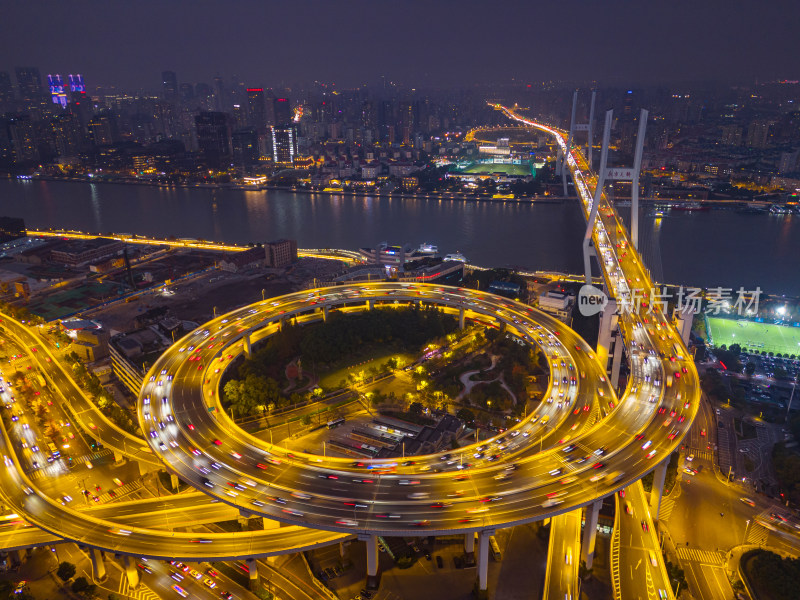 航拍俯瞰上海南浦大桥夜景