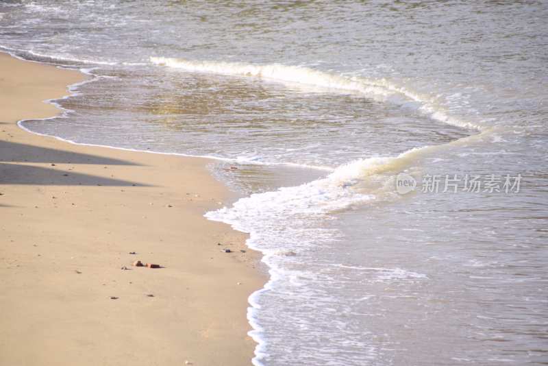 沙滩海浪自然景象