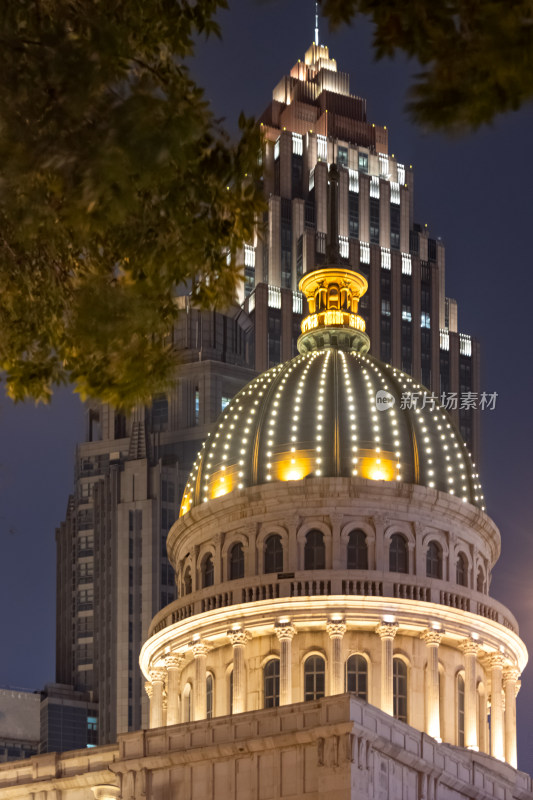 天津音乐厅小白楼夜景