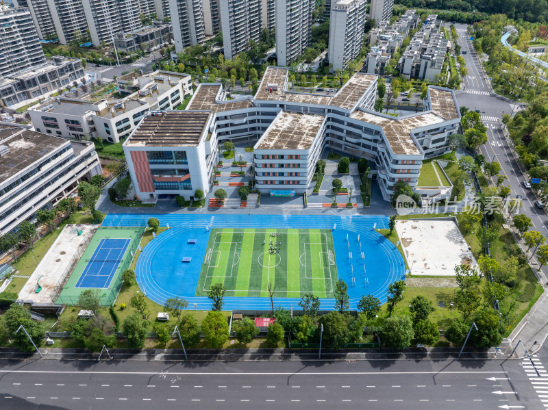 航拍成都市龙江路小学桐湾校区