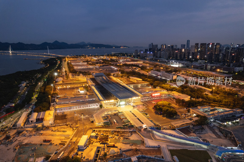 深圳湾口岸夜景航拍图