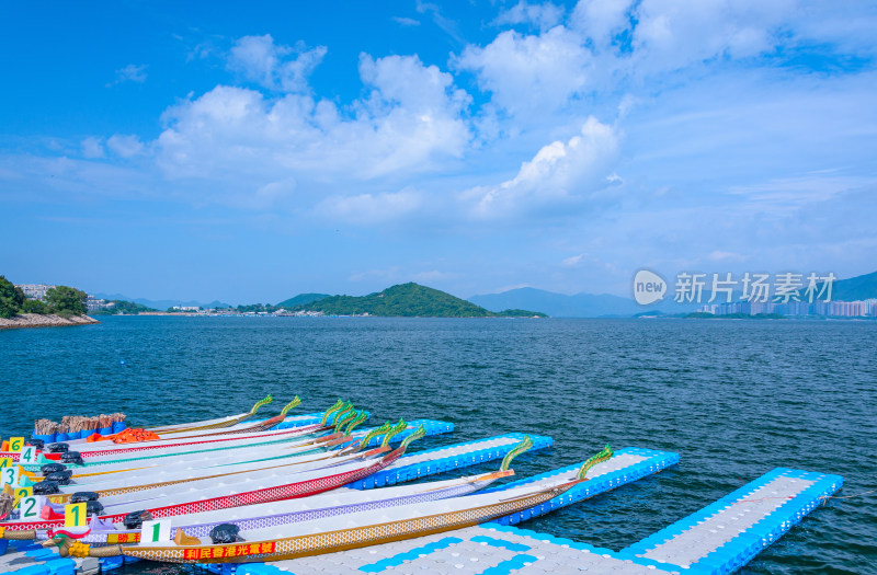 香港大埔墟海岸码头传统赛龙舟木船