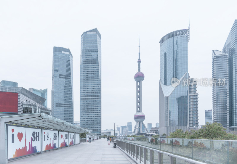 上海浦东新区高楼与街景