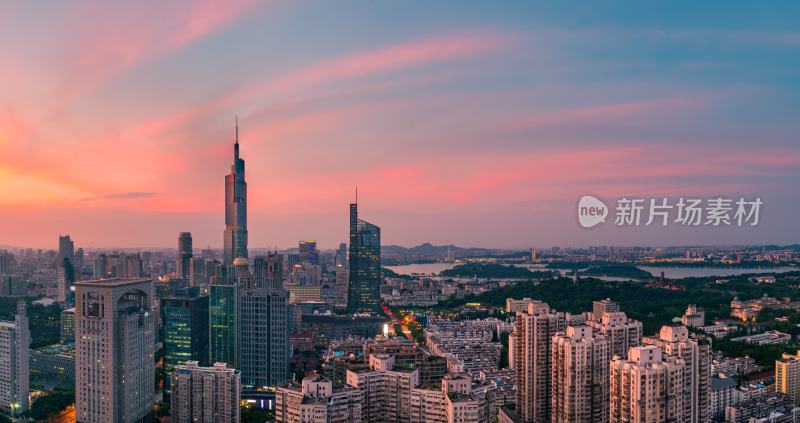 南京天际线与紫峰大厦日落