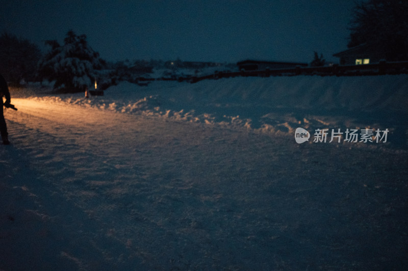 Lake Tekapo蒂卡波湖暴雪后雪景