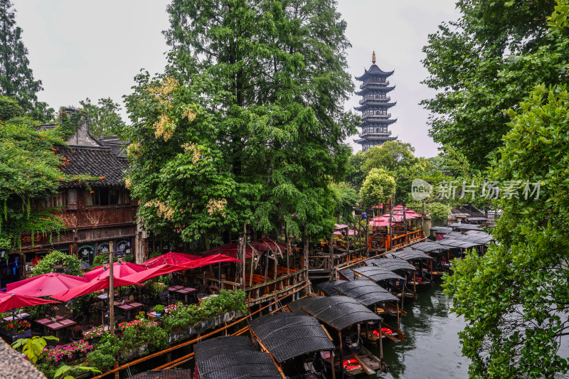 梅雨季的乌镇西栅美景