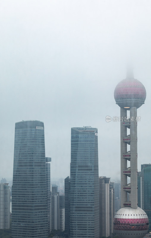 上海北外滩航拍视角下的陆家嘴黄浦江