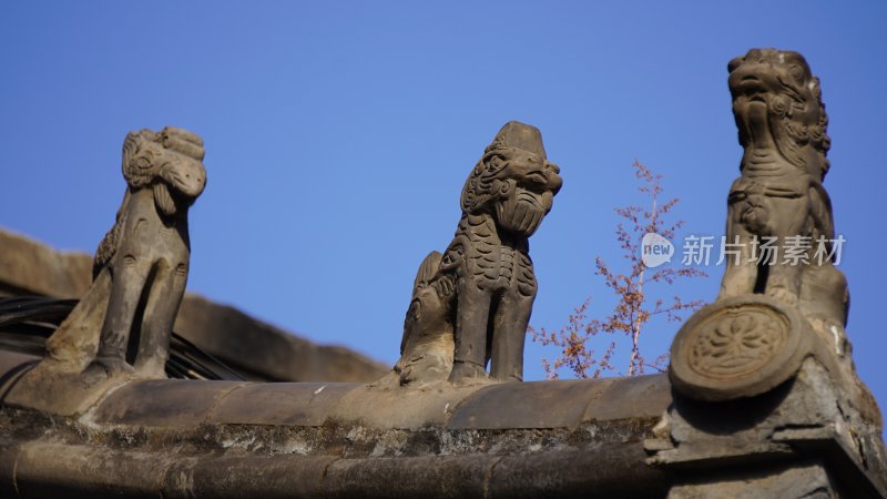 古建筑屋脊上的石狮 中国传统建筑装饰