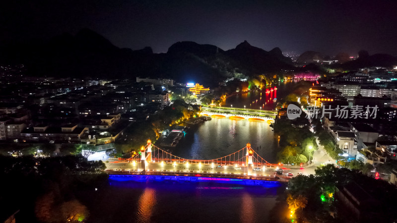 桂林两江四湖夜景日月双塔航拍图