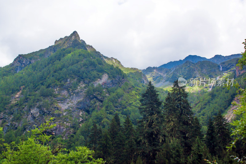 风景天空山峰川西户外