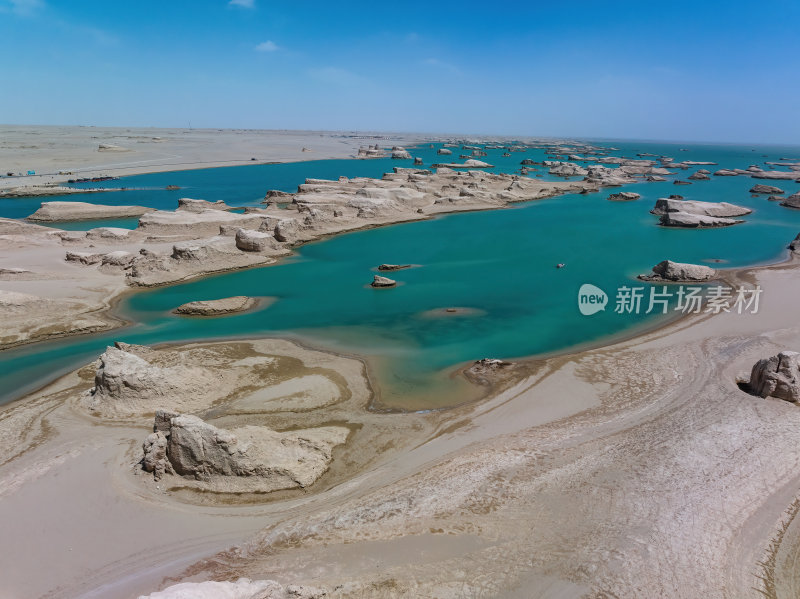 青海海西州乌素特水上雅丹奇异地貌高空航拍