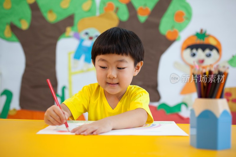 幼儿园儿童画画