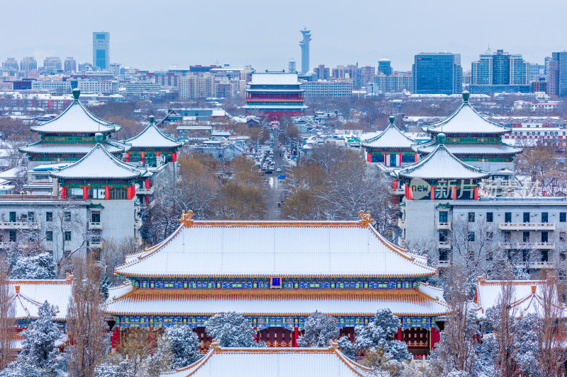 北京中轴线鼓楼雪景