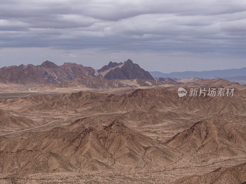 青海荒漠戈壁滩