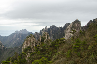 黄山松崖绝壁 险峻山峦 峰峦叠嶂