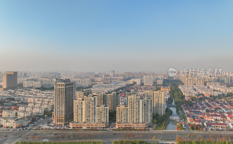 航拍昆山秋冬道路风光大景