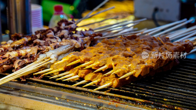 路边摊特色美食小吃摄影图