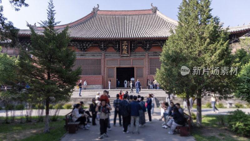 山西大同善化寺爆满各地游客人山人海