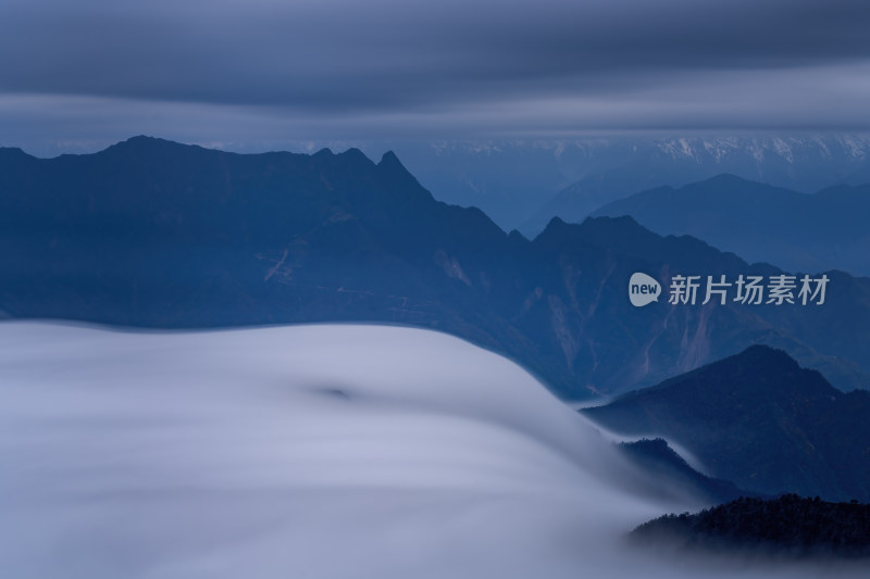 四川雅安牛背山云海云瀑贡嘎雪山自然景观