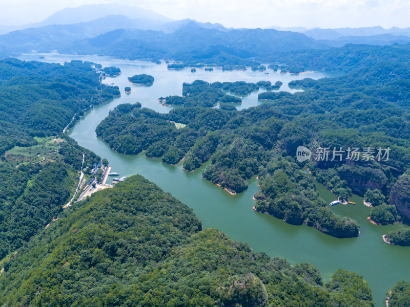 泰宁大金湖甘露寺丹霞地貌航拍图