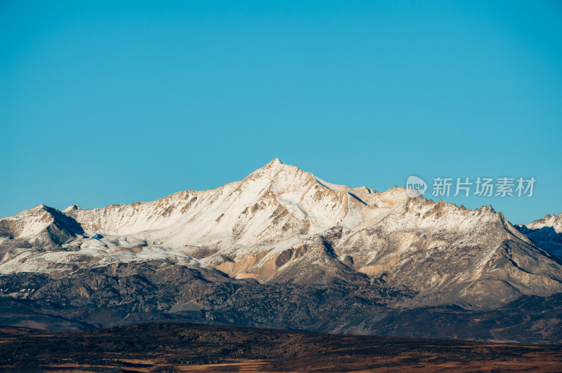 川西高原雪山