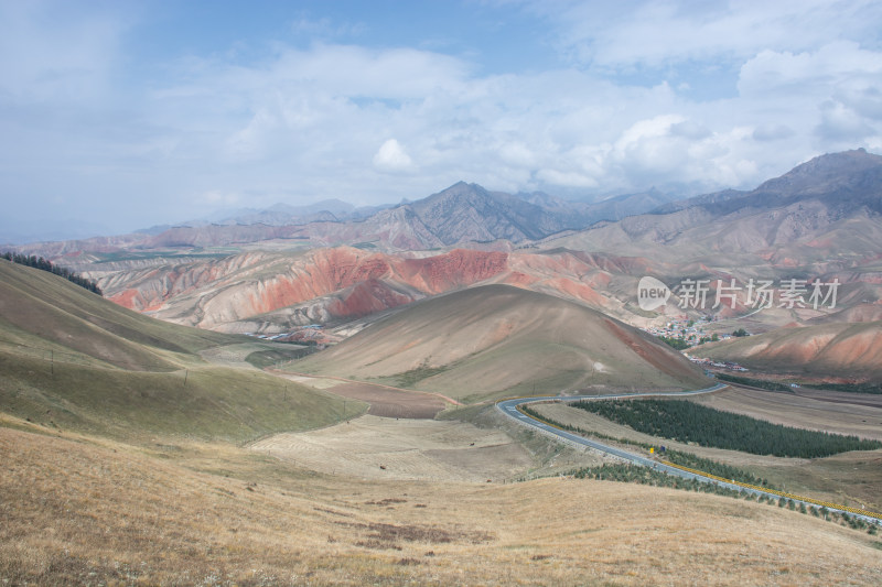 青海海北祁连山卓尔山丹霞地貌自然风光